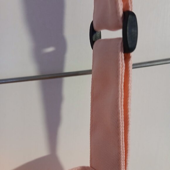 Bib Apron Front Pockets Adjustable Neck Straps Pink NWOT - Picture 5 of 7